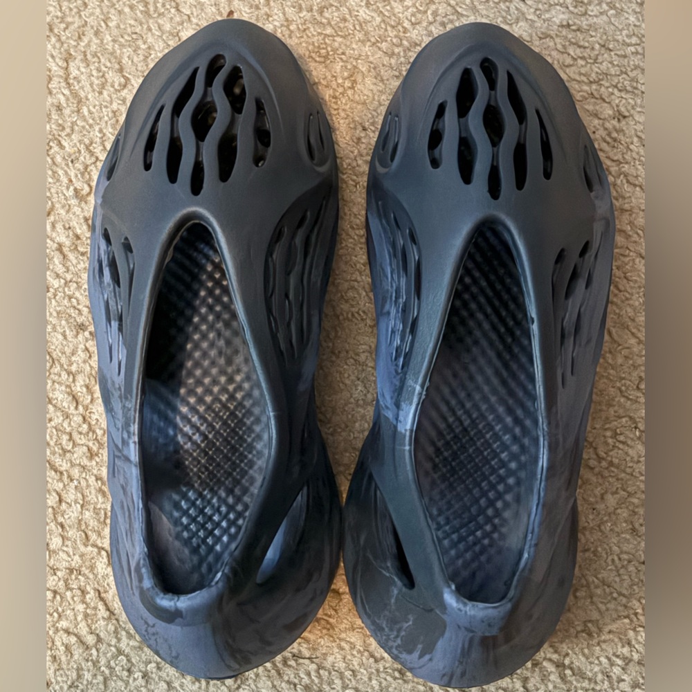 Yeezy Blue Mineral Foamrunners (NO BOX)